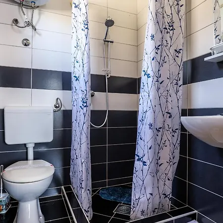 Bacic Affittacamere 3*