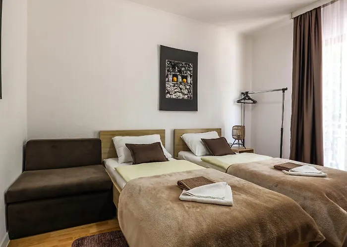 Bacic 招待所 内乌姆